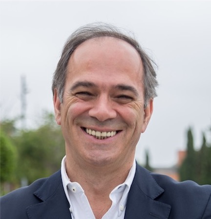 Dr Carlos Costa